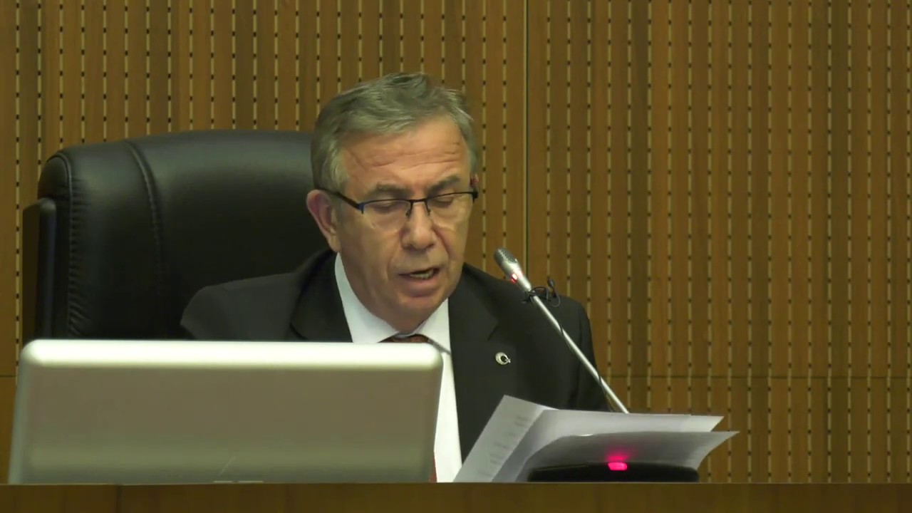 ÖĞRENCİLER YÜZDE 50 SU İNDİRİMİNDEN MEMNUN…