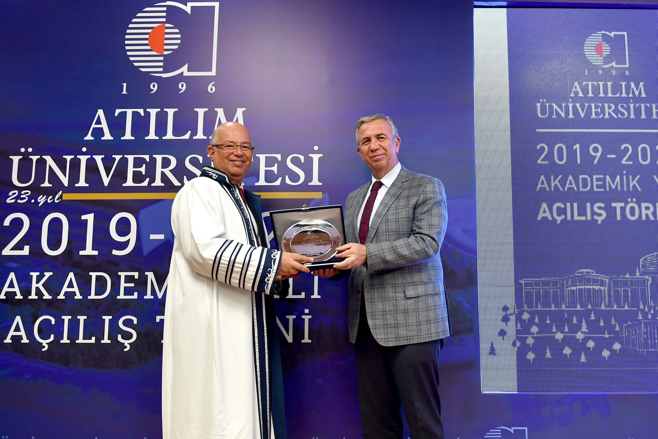 BAŞKAN YAVAŞ “ÜNİVERSİTELERİN POTANSİYELİ YETERİNCE DEĞERLENDİRİLEMEDİ”