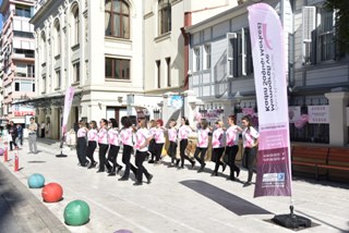 Meme Kanseri Farkındalık Ayı” İçin Dans Ettiler