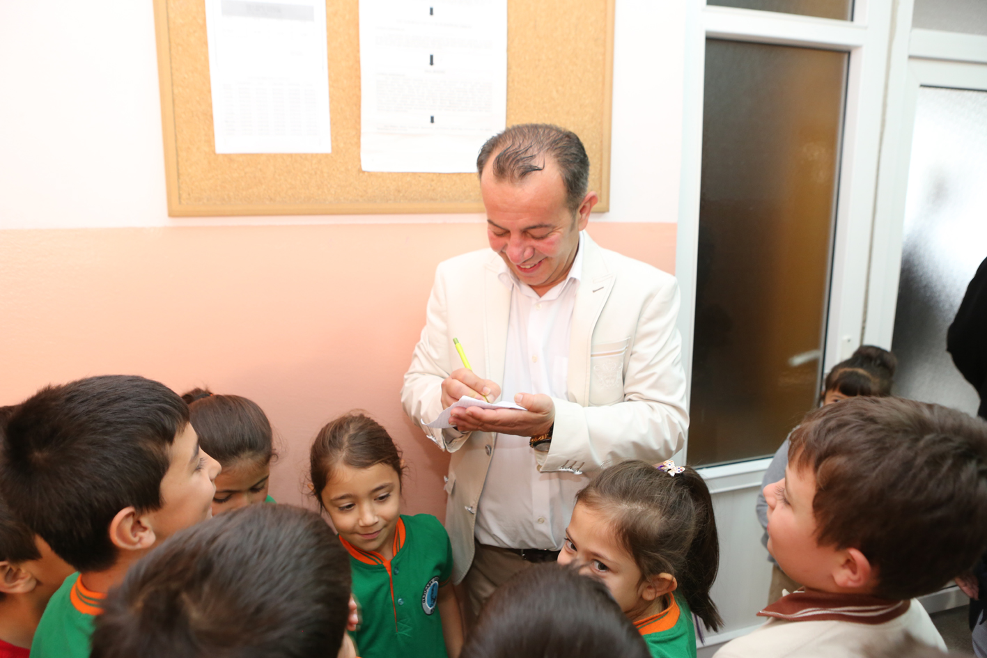 Bolu’da Deprem Etkisi: Tanju Özcan’dan Sert Çıkış