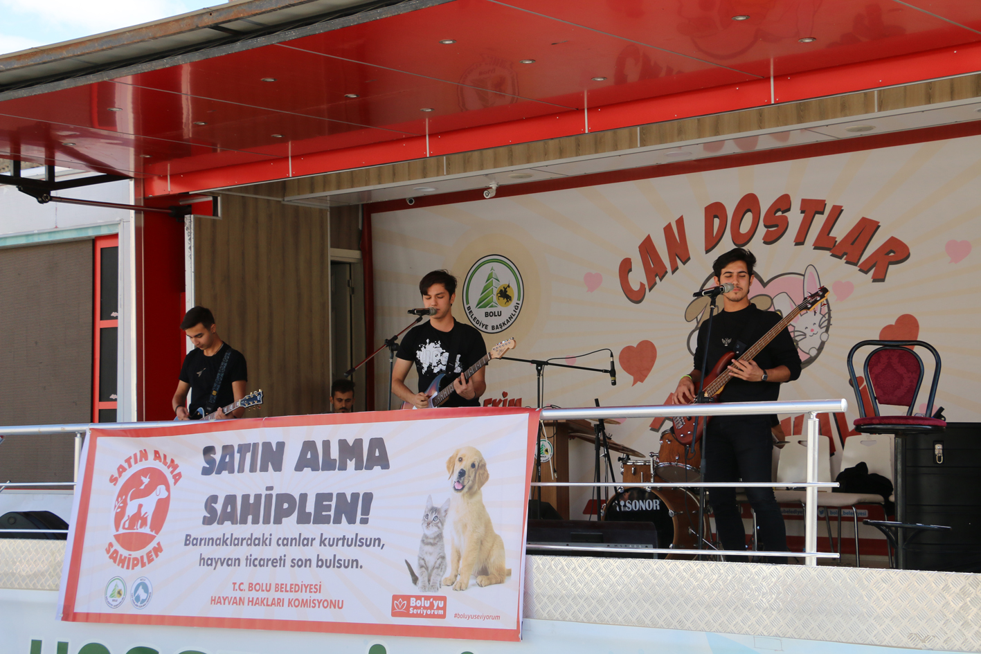 Can Dostlar Festivali renkli görüntülere sahne oldu