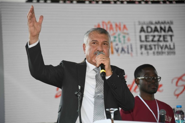 BAŞKAN ZEYDAN KARALAR, “BEKLE TÜRKİYE, BEKLE DÜNYA, ESKİ ADANA DÖNÜYOR.”