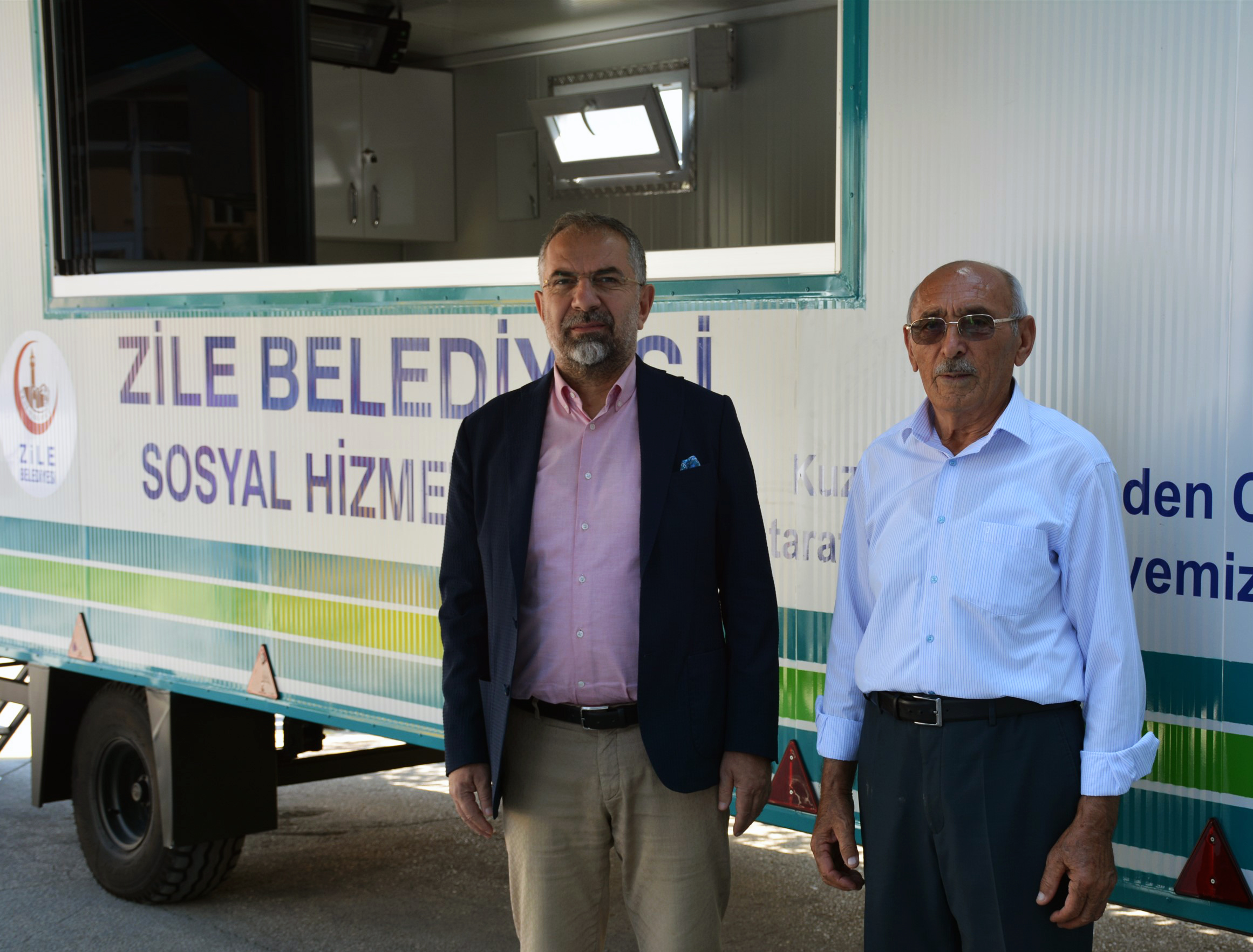 Zileli Hayırsever İşadamından Taziye Aracı