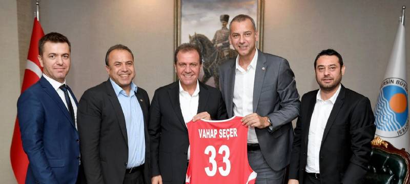 Başkan Seçer’den A Milli Kadın Basketbol Takımı’na Tam Destek