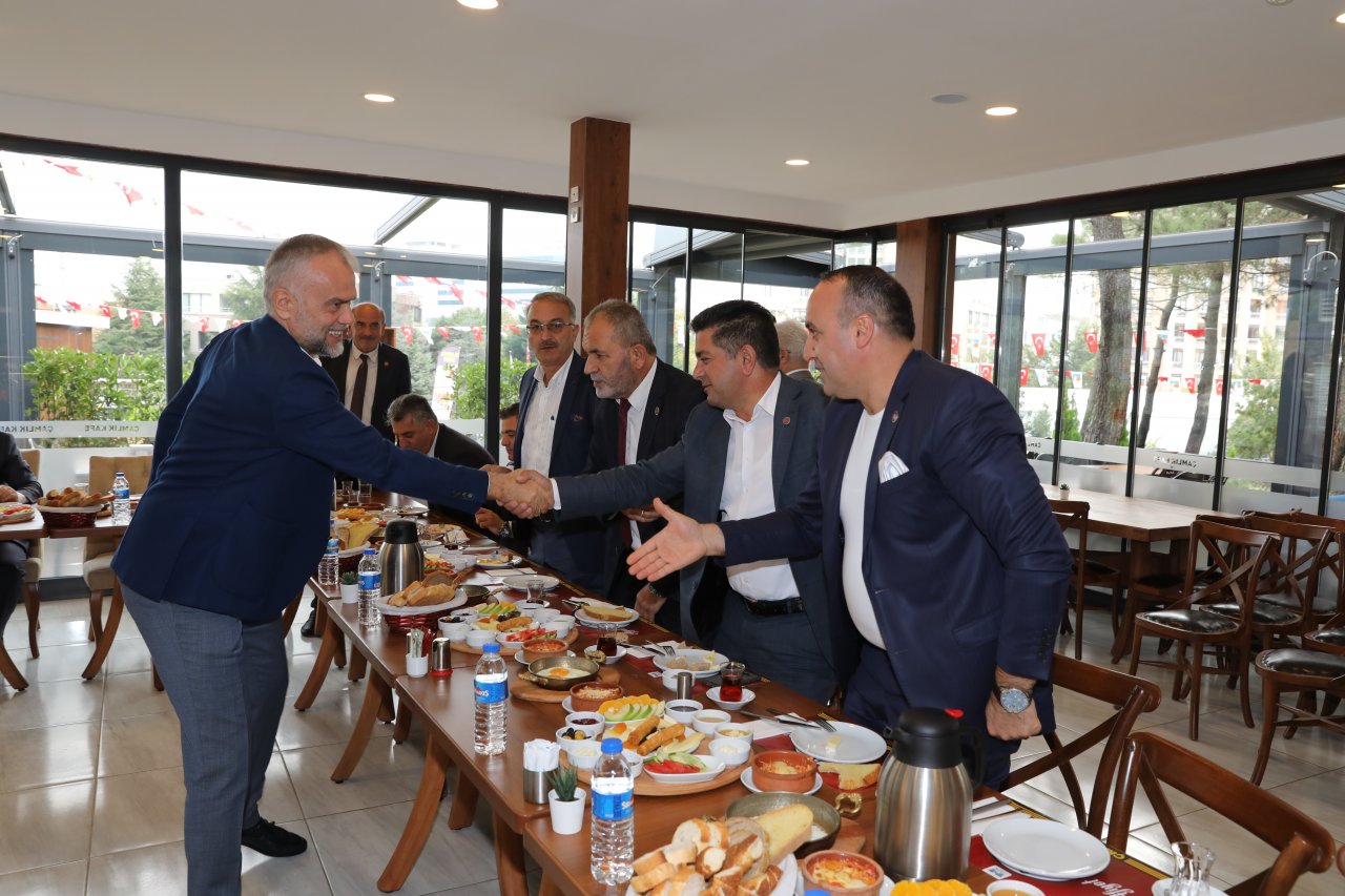 ÇEKMEKÖY ‘DE MUHTARLAR GÜNÜ BULUŞMASI