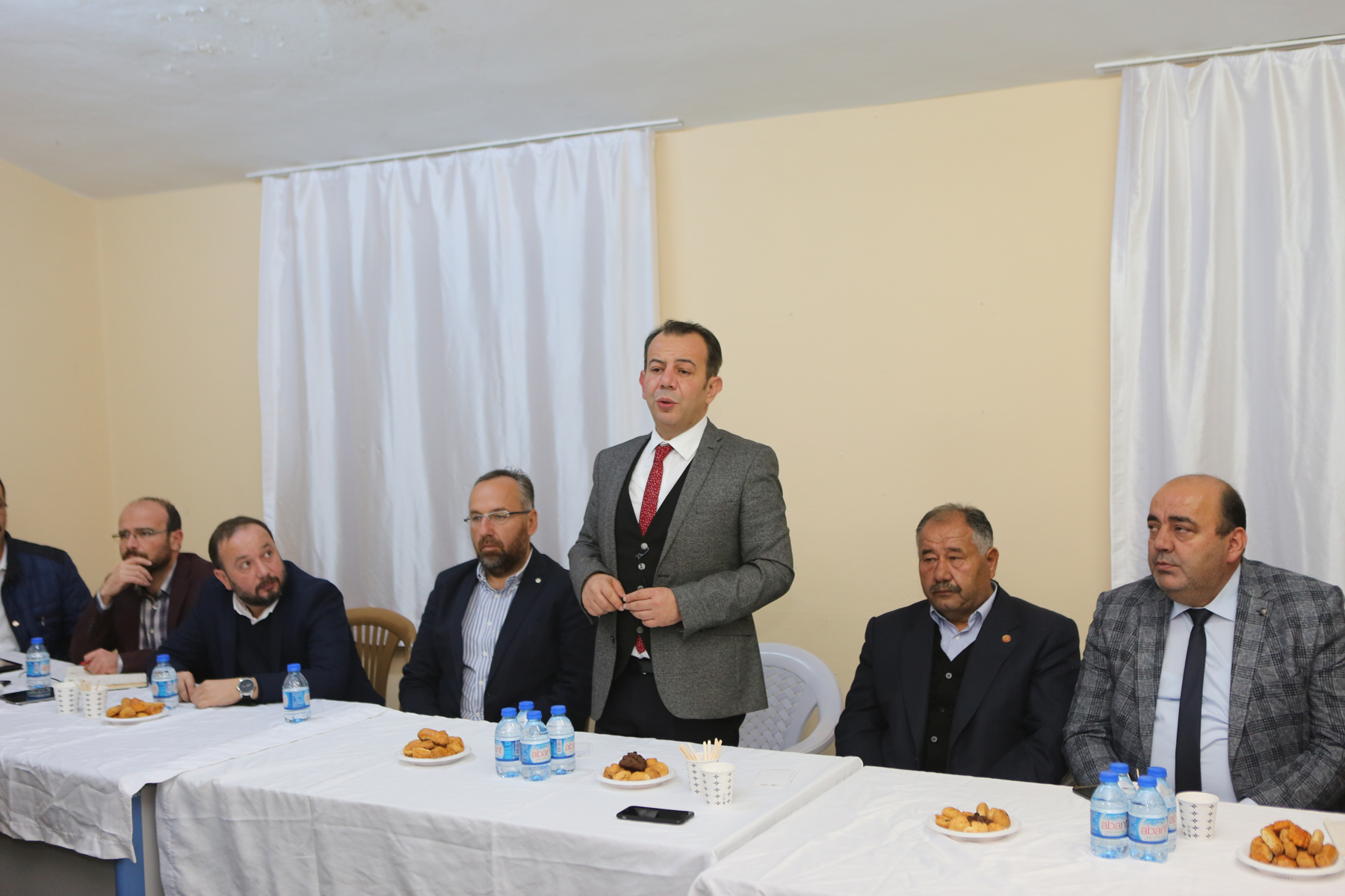 Başkan Özcan’a Ovadüzü’nde yoğun ilgi