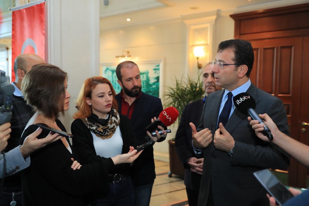 İMAMOĞLU’NDAN İBB MECLİS ÜYELERİNE ÇAĞRI: “AK PARTİ MİLLETVEKİLLERİNE SESLENİN; BÜTÜN ZAMLARI GERİ ALSINLAR”