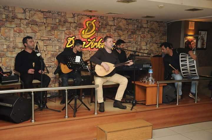 “HASTALIĞIMI KULLANARAK SEVENLERİMİ DOLANDIRDI”