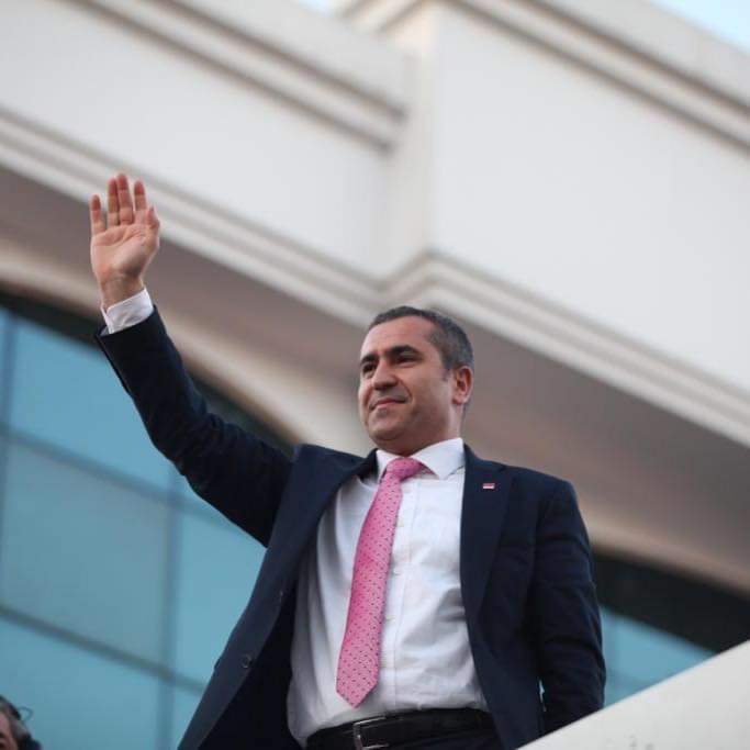 Adam gibi adam Nama tüm maaşını ÇYDD’ye bağışladı