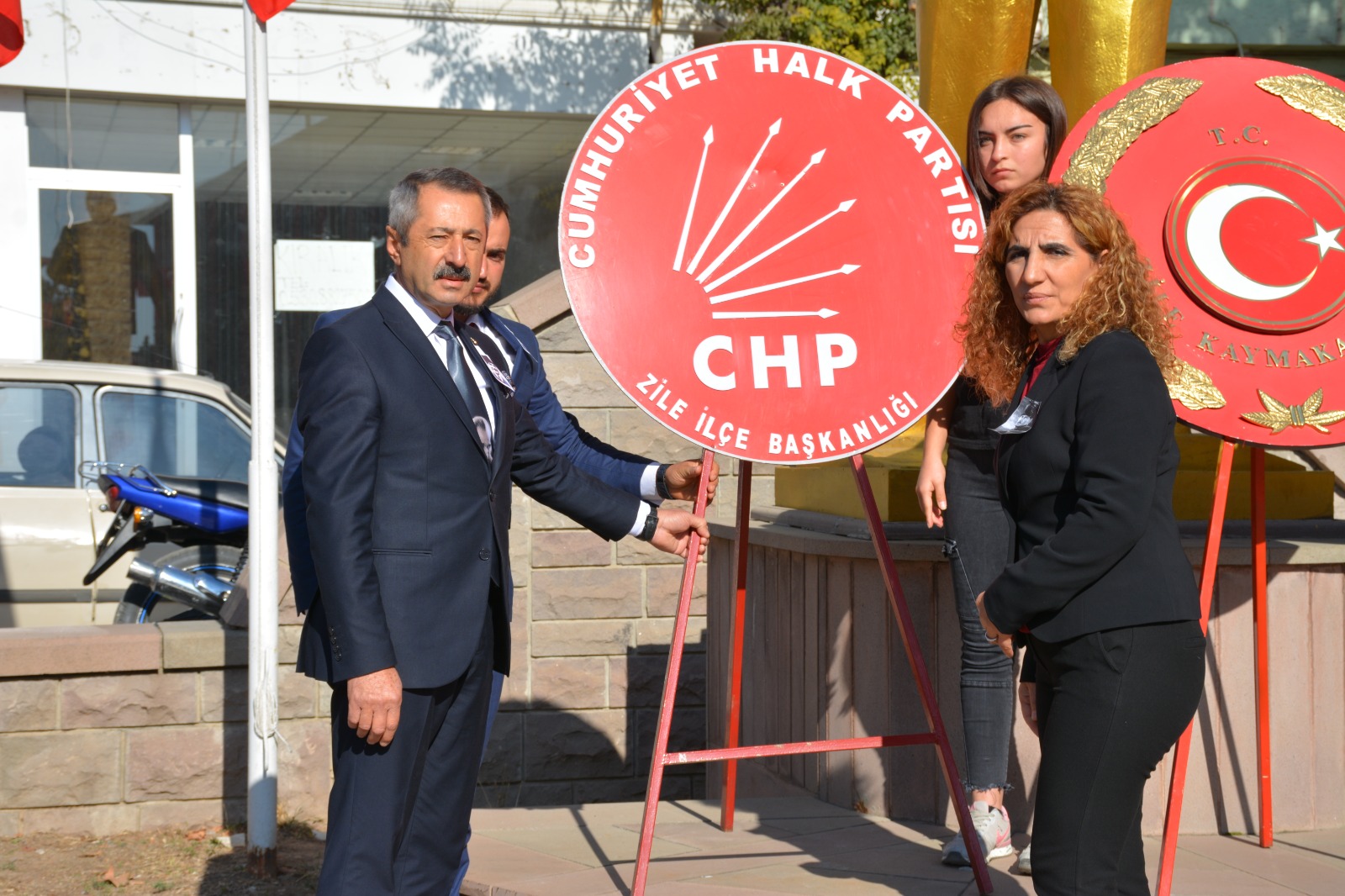 Cumhuriyet Halk Partisi Zile ilçe teşkilatı 10 Kasım’da büyük bir coşkuyla Atatürk’ü andı