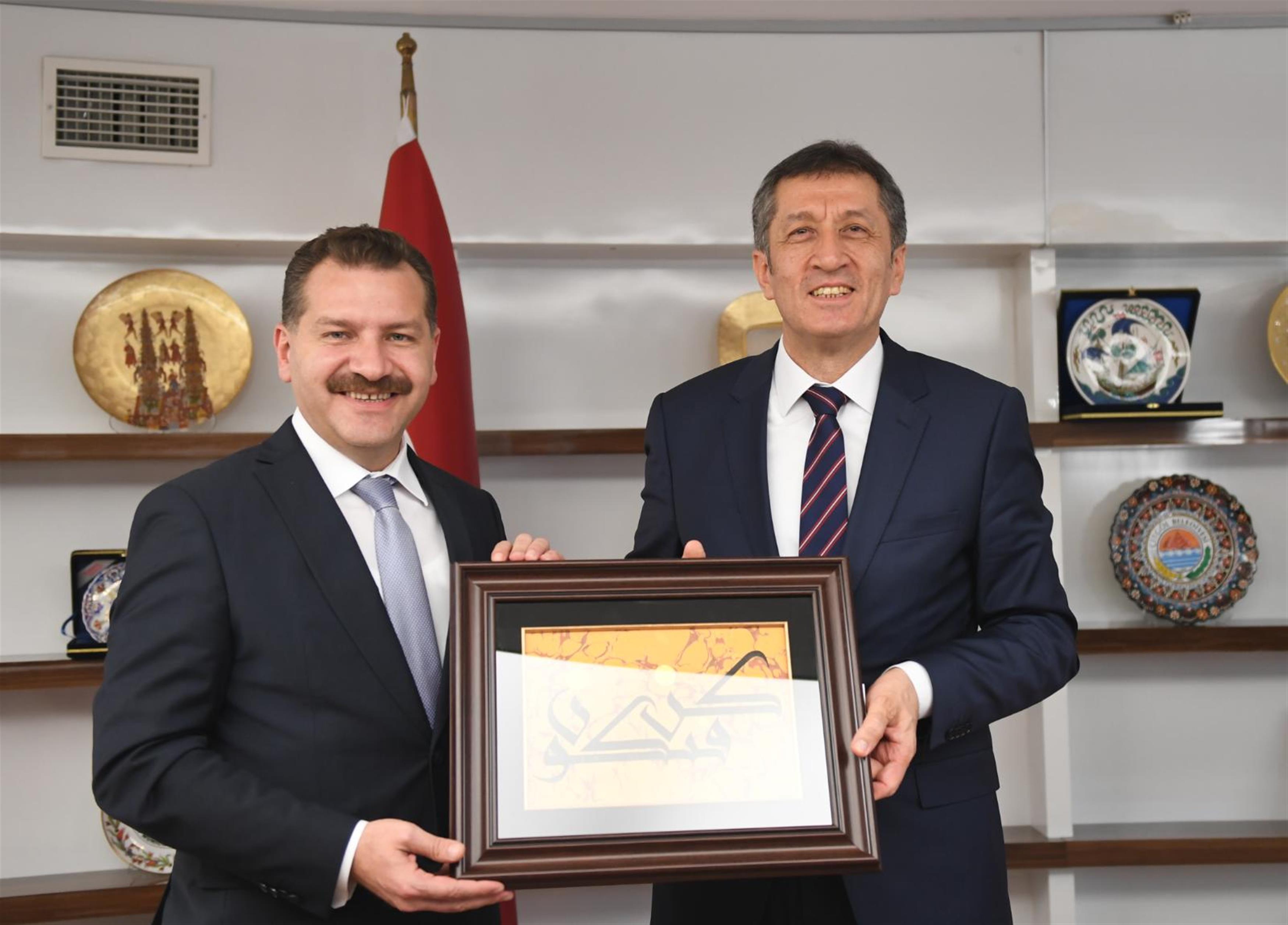 AK Partili Başkan Yücel Yılmaz: 20 İlçede Okullar 365 Gün Nefes Alacak