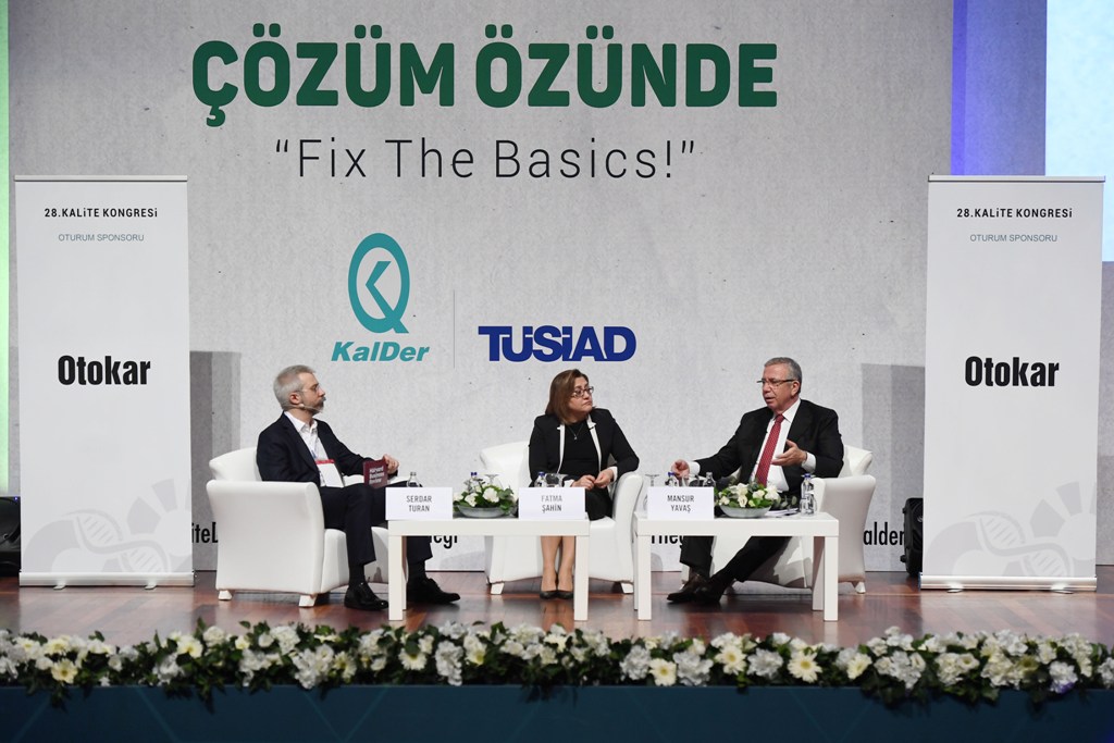 BAŞKAN YAVAŞ, İSTANBUL KALİTE KONGRESİ’NDE…