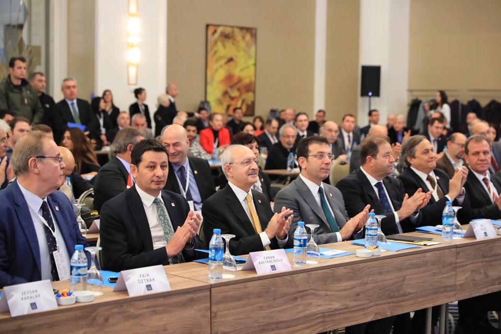 KILIÇDAROĞLU: “ESKİ SAYFALAR KİRLENMİŞ. SORUN, SAYFAYI KİRLETENLERDE”