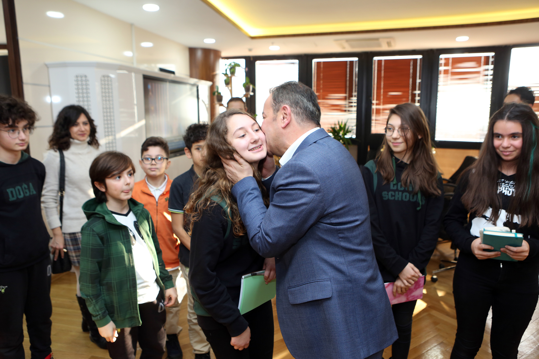 Özel Doğa Koleji öğrencilerinden Başkan Özcan’a ziyaret