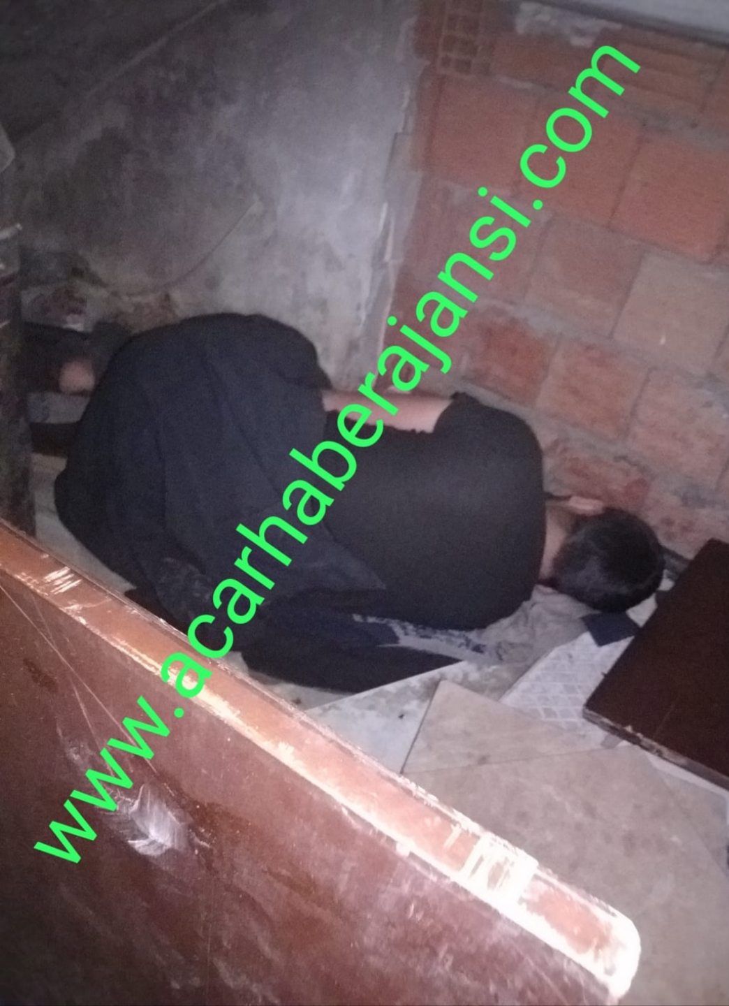 Merdiven boşluğunda Burhan Füson’un yaşam mücadelesi