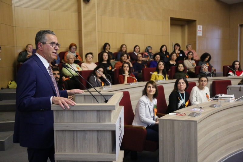 Gaziemir Belediyesi’nde Kadınlar muayene eğitimi aldı