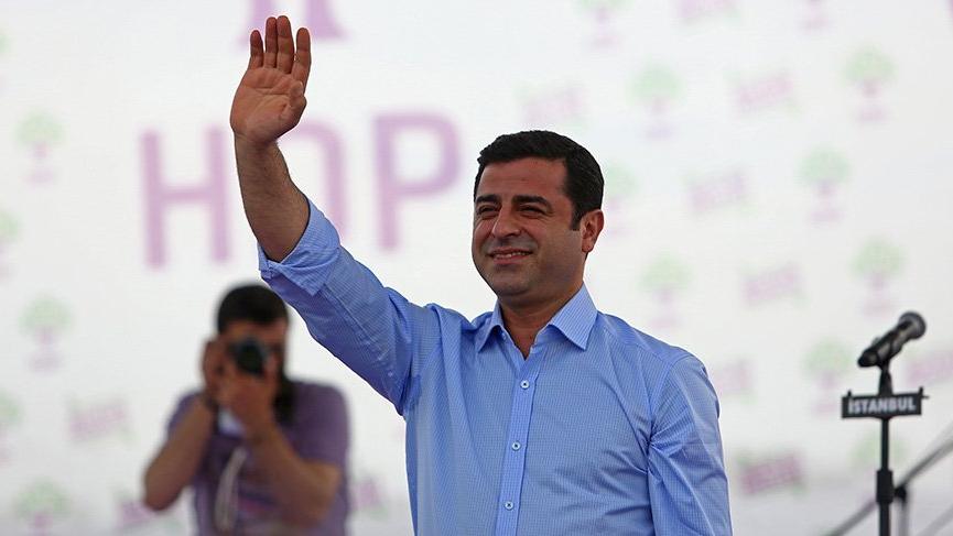 Selahattin Demirtaş’tan Cezaevinden Mektup: “Kardeşlik Hukuku Her Şeyden Kıymetlidir”