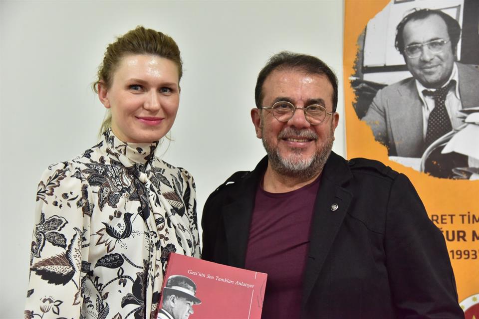 UĞUR MUMCU, NEBİL ÖZGENTÜRK’ÜN BELGESELİ VE ANLATIMIYLA ANILDI