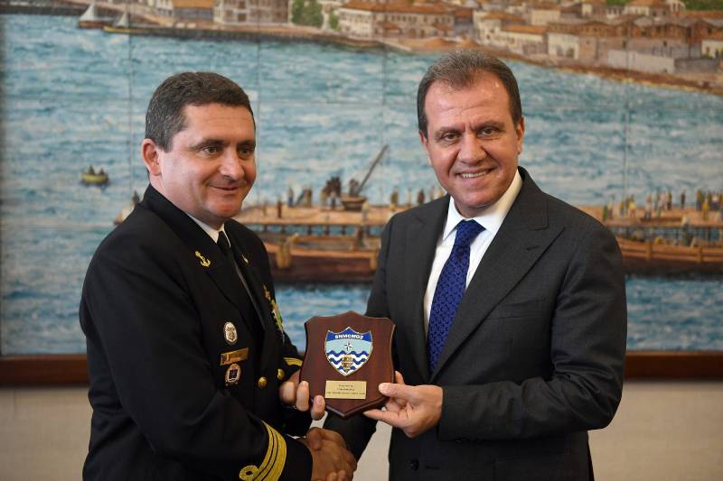 Başkan Seçer, NATO Unsuru Gemilerin Komutanlarını Ağırladı