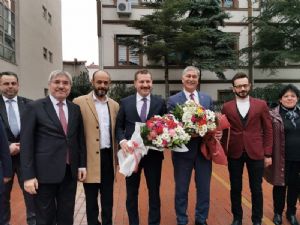 Başkan Yücel Yılmaz İvrindi Belediyesini ziyaret etti