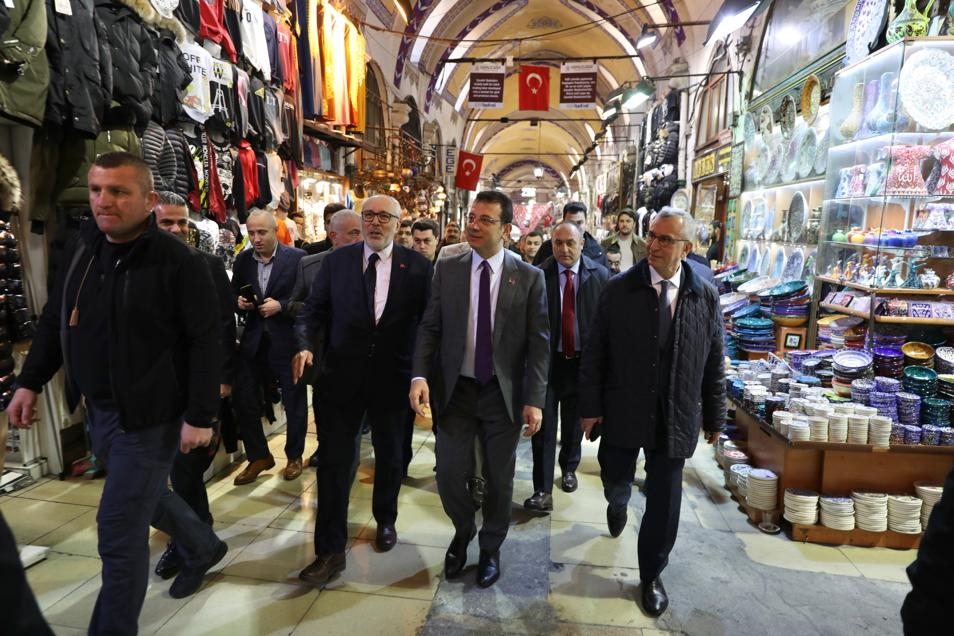 İSTANBUL BÜYÜKŞEHİR BELEDİYE BAŞKANI İLE VATANDAŞ ARASINDA İLGİNÇ “ULAŞIM ZAMMI” DİYALOGU