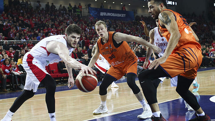 A Milliler İsveç yolcusu