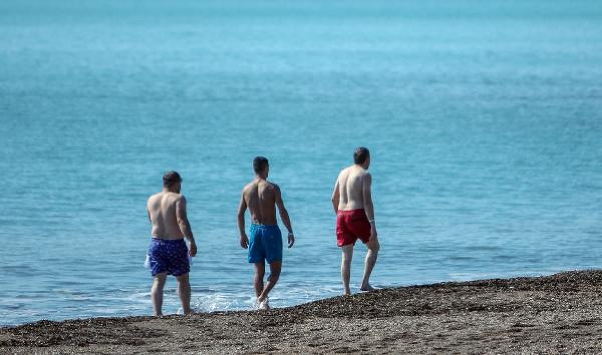 Antalya’da yazdan kalma sıcaklık