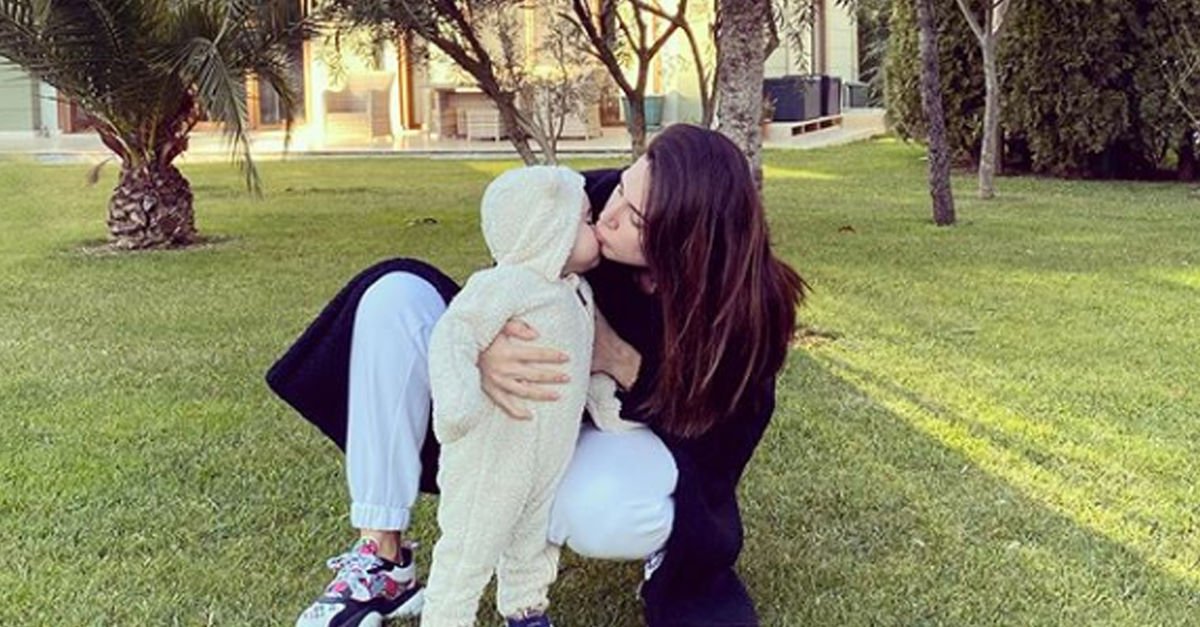 ‘Aşk doğurgandır’