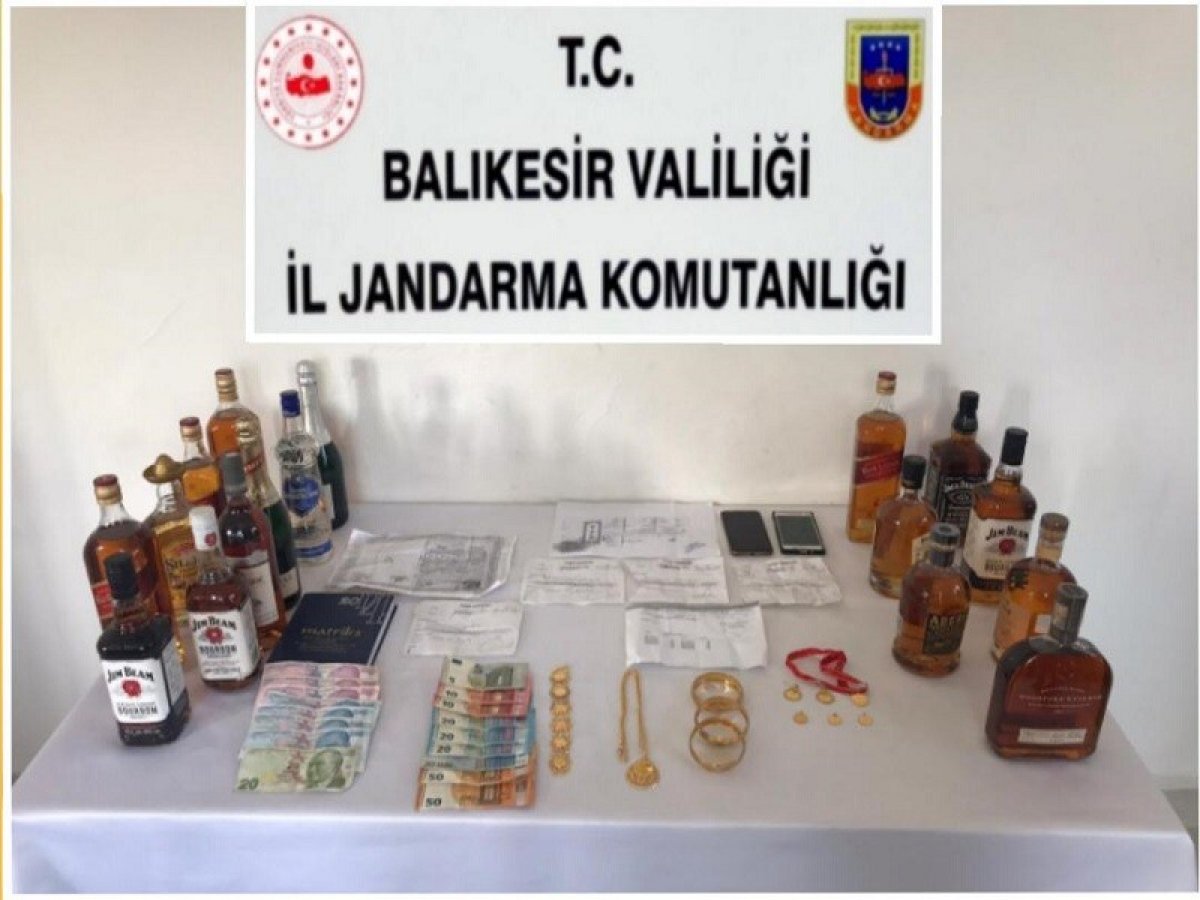 Balıkesir'de tefecilere operasyon: 2 gözaltı