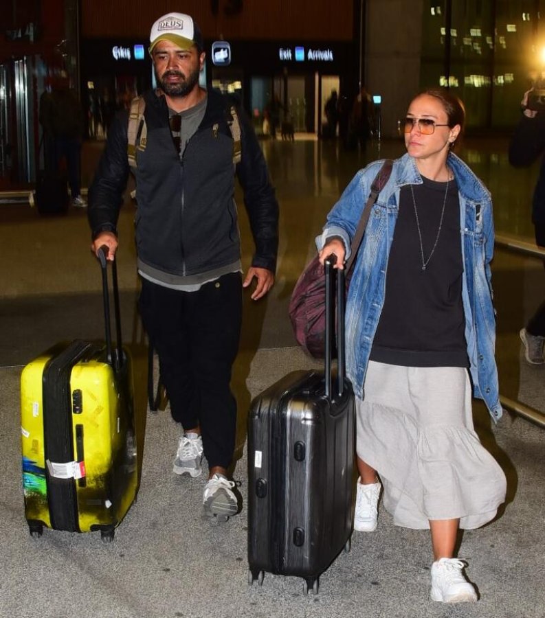 Burçin Terzioğlu yeni aşkıyla tatilden döndü