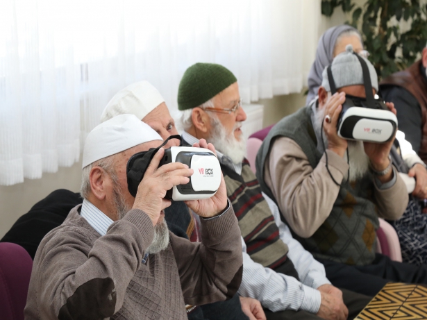 BÜYÜKŞEHİR, ALZAYMIR HASTALARI İÇİN FARKINDALIK OLUŞTURDU