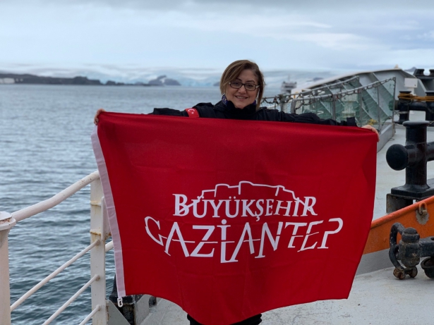 BAŞKAN ŞAHİN ANTARKTİKA ANILARINI PAYLAŞTI