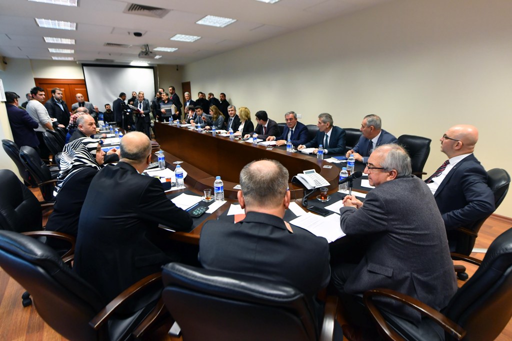 Ankara Büyükşehir Belediyesi tarafından canlı yayınlanan ihaleler dizi gibi izleniyor