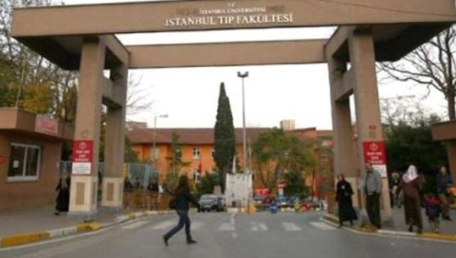 Çapa Tıp Fakültesi’nde rüşvet operasyonu! Aralarında doktor ve eşi de var