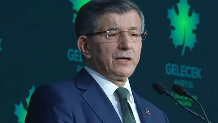 Davutoğlu fena uçtu ‘Ben başbakan olarak kalsam 15 Temmuz olmazdı’