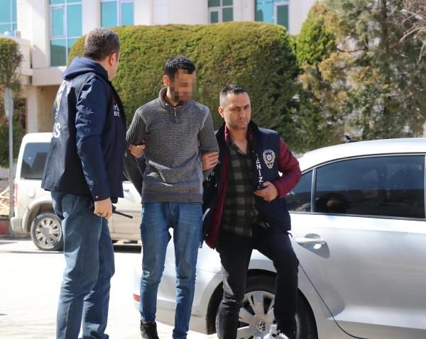 Denizli’de bıçaklı gasp zanlısı yakalandı