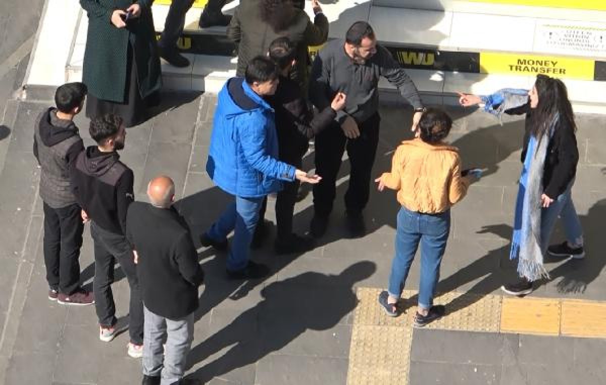 Diyarbakır’da iki kadın birbirini dövdü