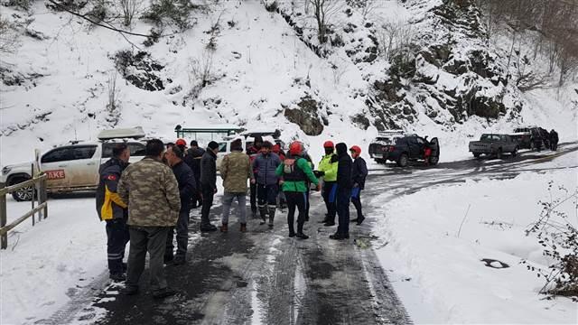 Kayıp iş makinesi operatörü ölü bulundu
