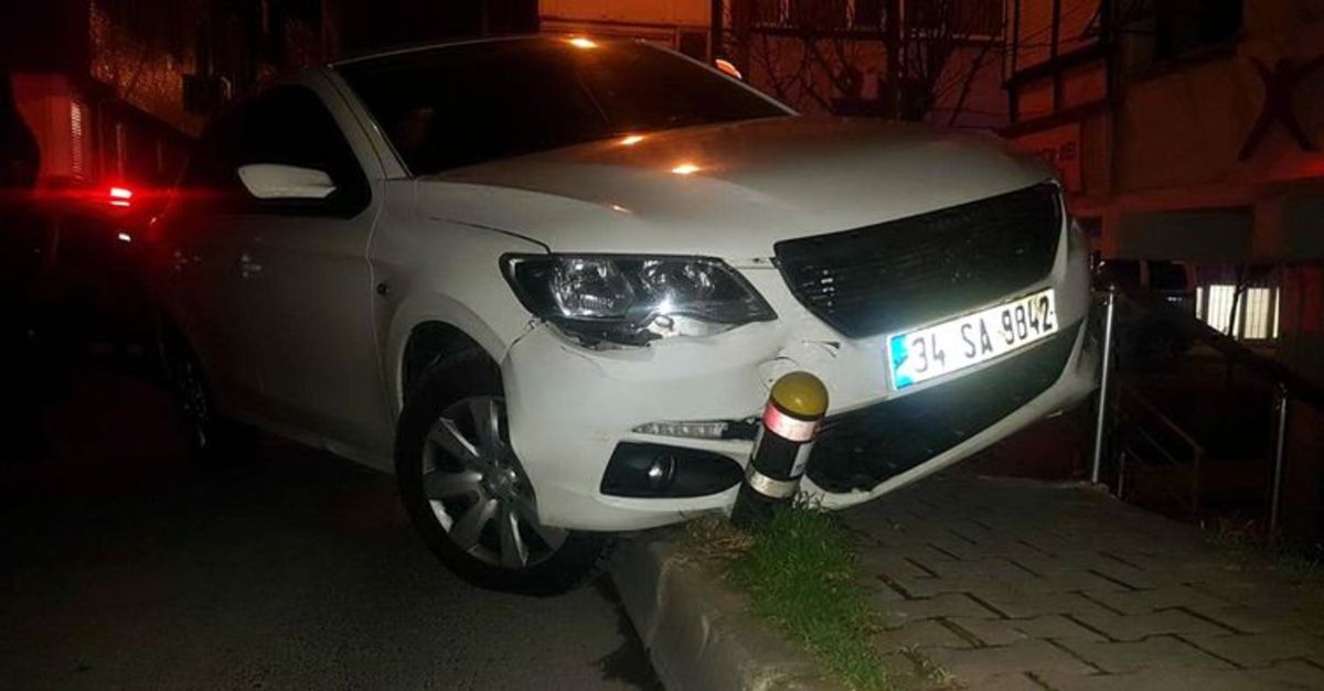 Kendilerini polis olarak tanıtan çete yakalandı