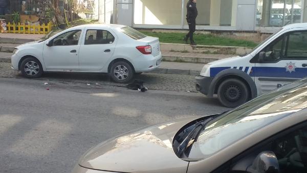 Otomobildeki 2 kişiye saldırı: Durumları ağır