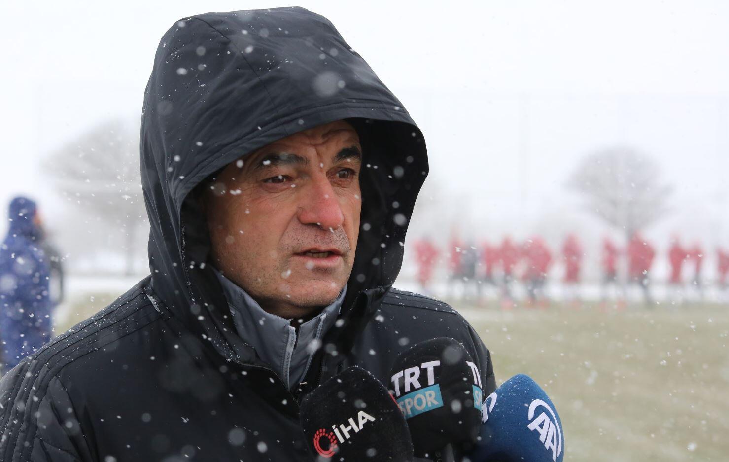 Rıza Çalımbay: “VAR hakemleri yurt dışından getirilsin”