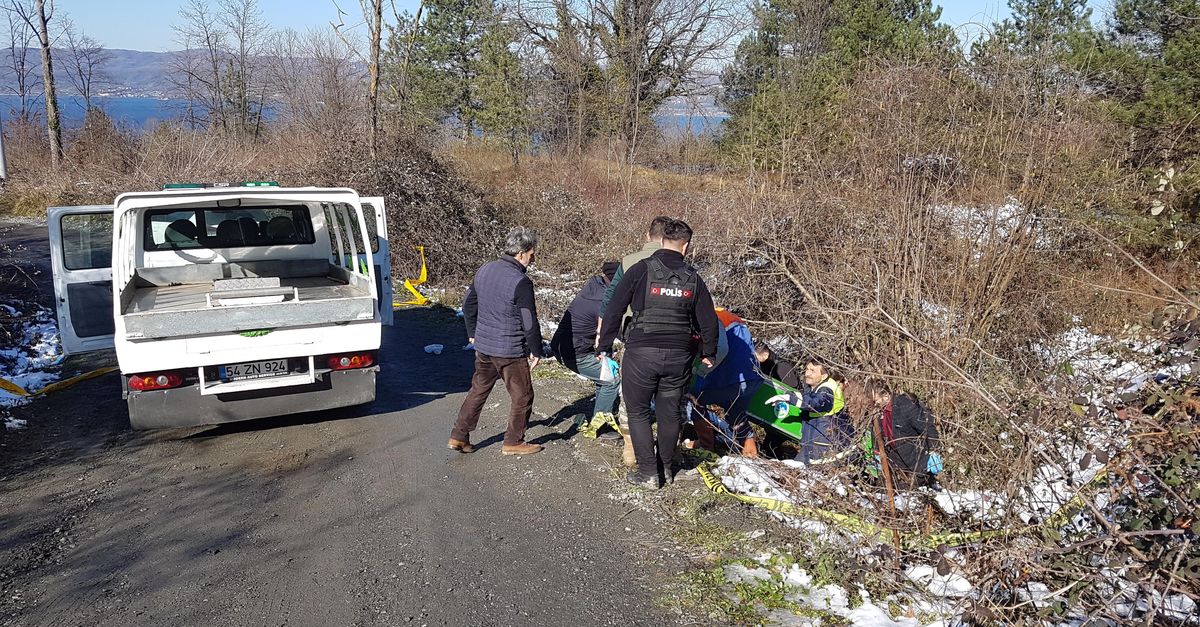 Sakarya’da ormanlık alanda erkek cesedi bulundu