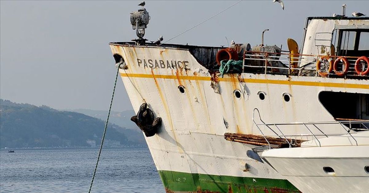 Tarihi vapur yenilenmek için Haliç’te