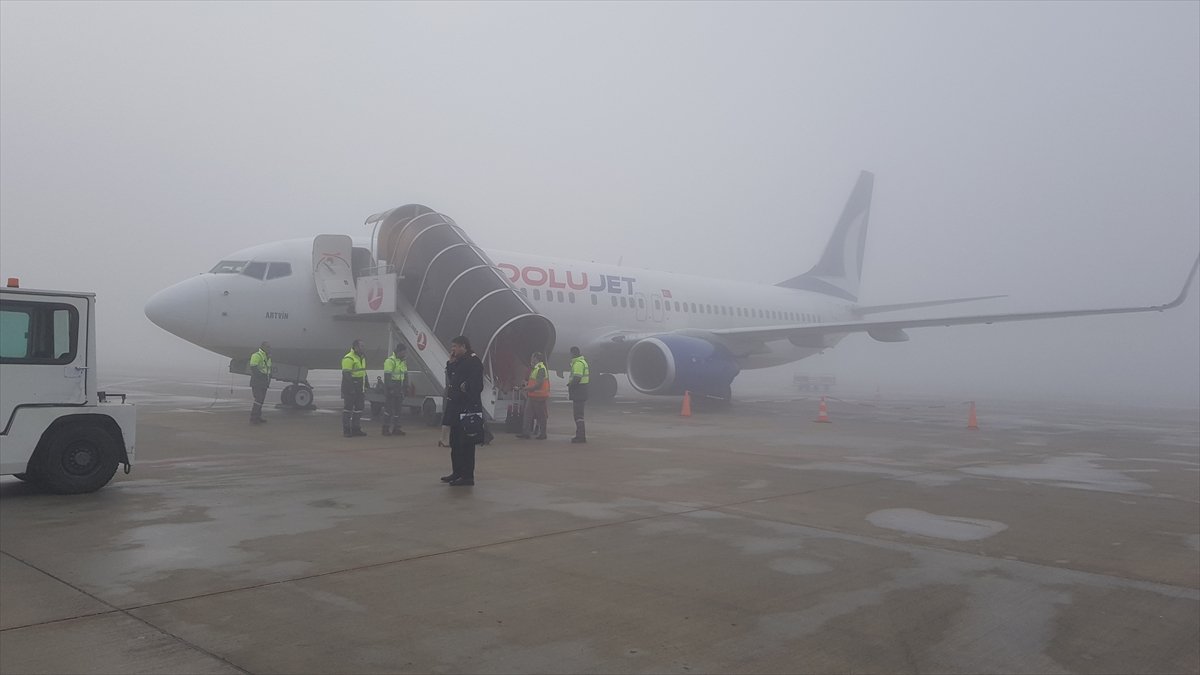 Uçakta kalp krizi geçiren yolcu hastanehde öldü