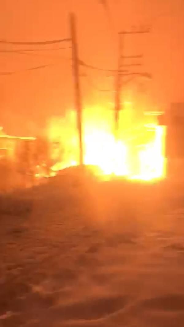 Uludere’de aşırı yüklenme nedeniyle trafo patladı