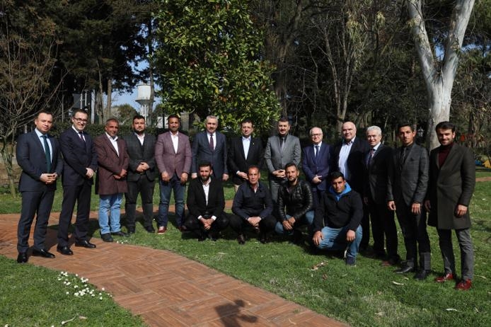 BAŞKAN İMAMOĞLU: “HİÇ KİMSE ‘EKREM’İN ADAMI’ OLMAYACAK; HERKES ‘İSTANBUL’UN ADAMI’ OLACAK”