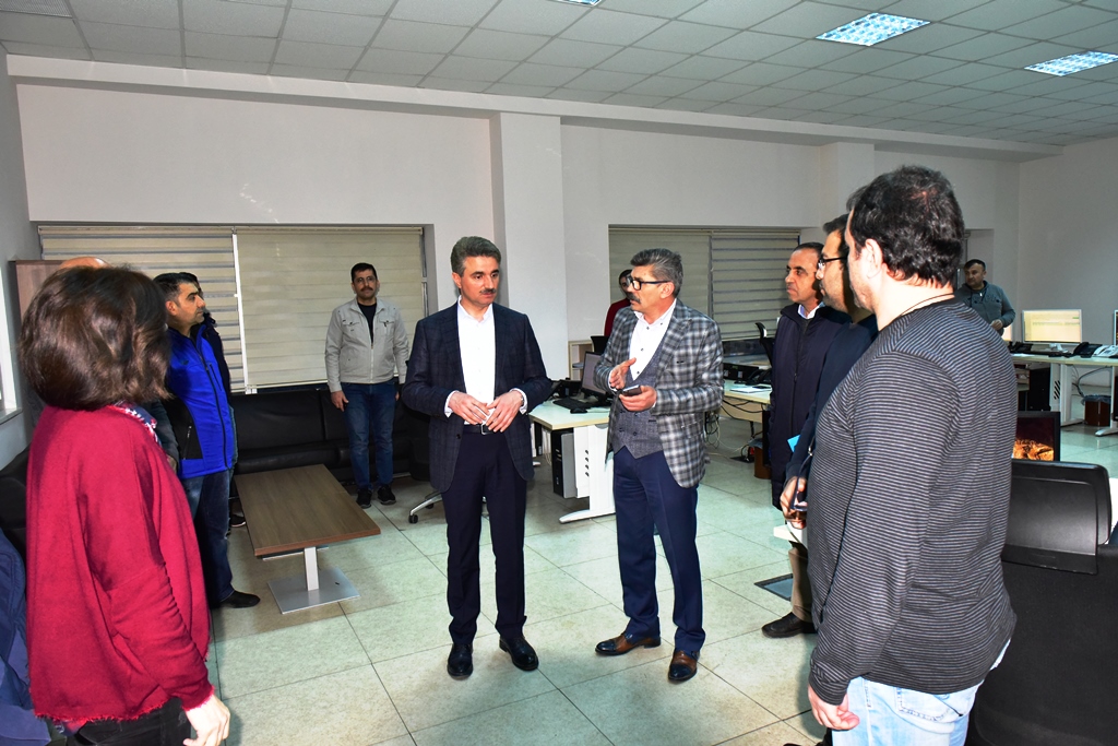 Vali Baruş, 112, 155, 156 Komuta Kontrol Merkezlerinde İncelemelerde Bulundu