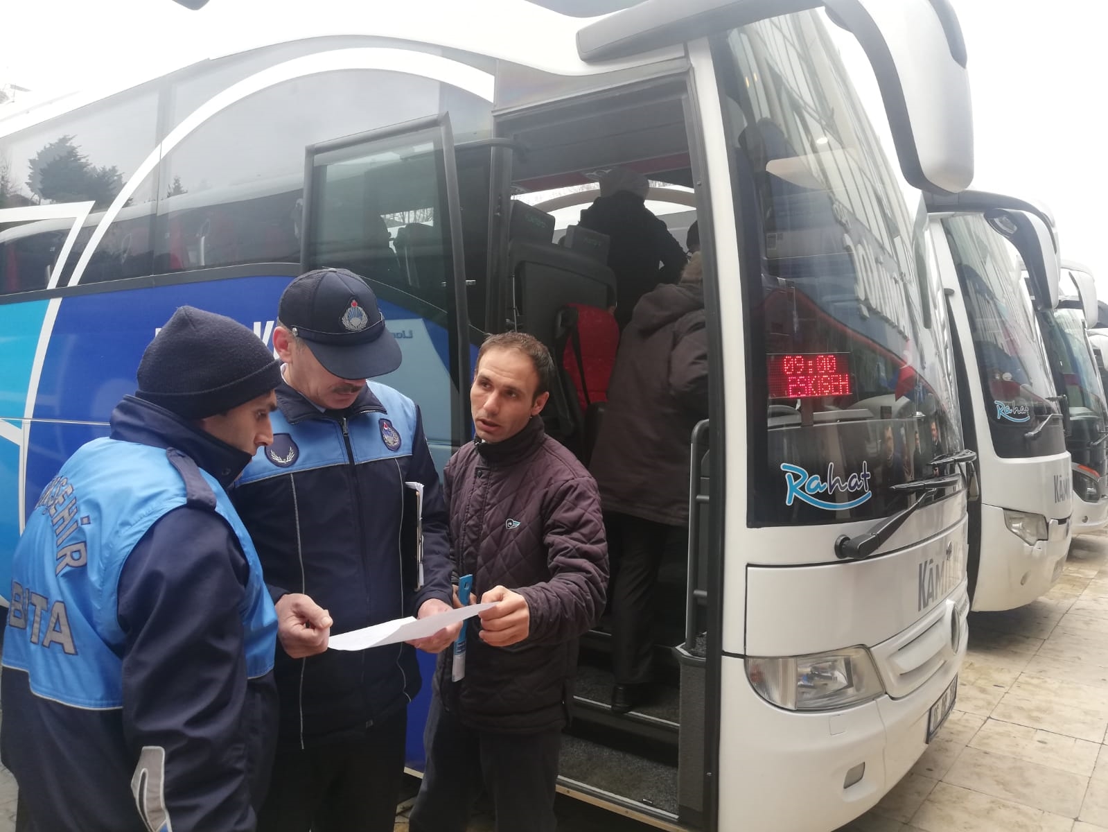 ULAŞIMDA KORONAVİRÜS ÖNLEMLERİ ARALIKSIZ DENETLENİYOR