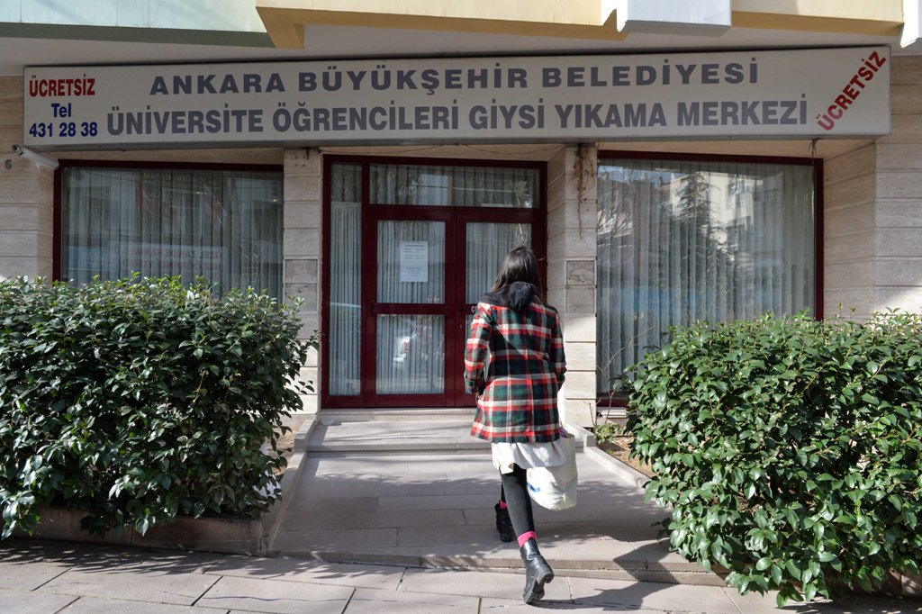 ÜNİVERSİTE ÖĞRENCİLERDEN BÜYÜKŞEHİR’E MİS KOKULU TEŞEKKÜR