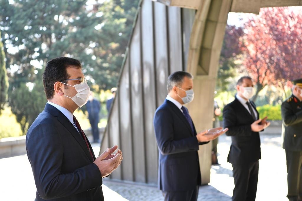 8’NCİ CUMHURBAŞKANI TURGUT ÖZAL ANILDI